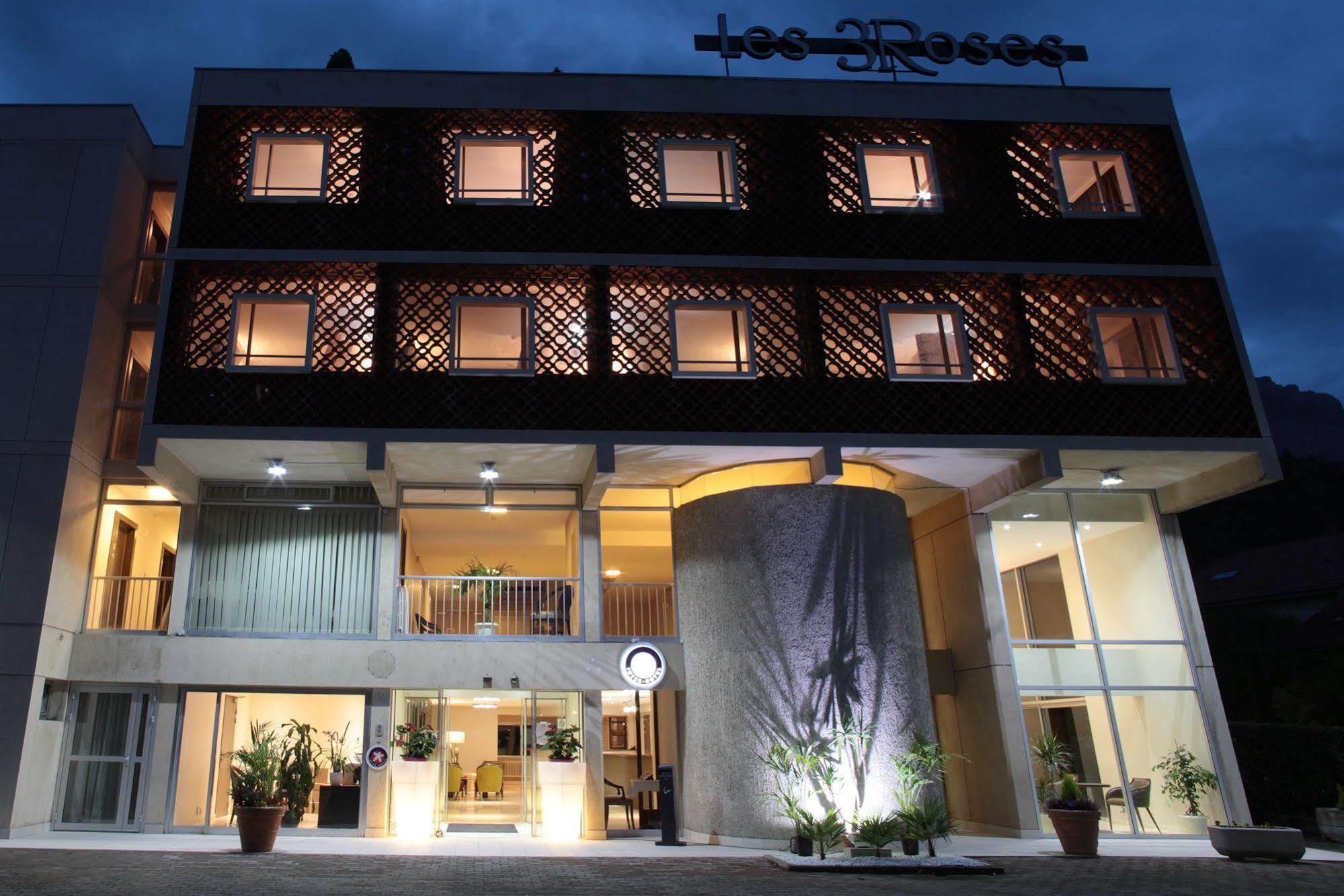 Hotel Les Trois Roses, Meylan Grenoble Exterior foto